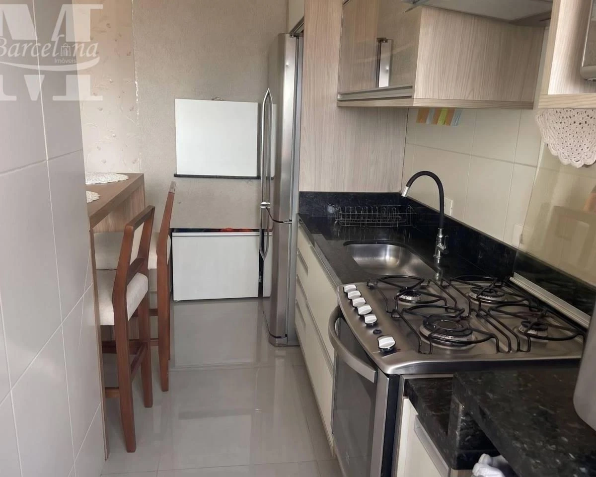 Apartment with a washing machine and American-style kitchen — photo 2