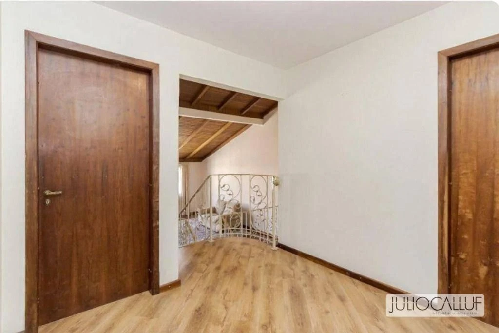 4-bedroom house with a washing machine in Curitiba — photo 20