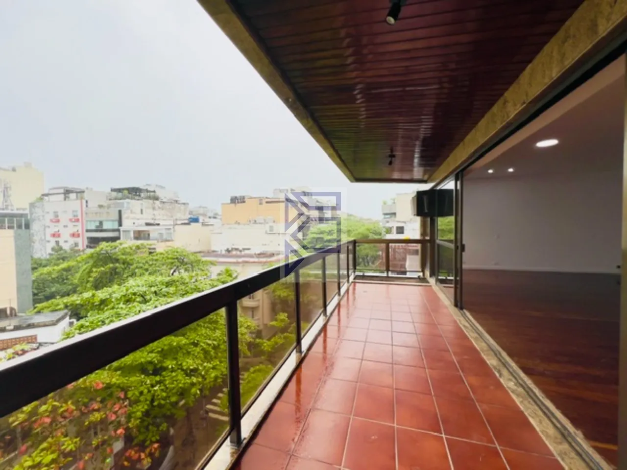 Apartamento de 227 m² com 4 quartos e 3 vagas — photo 18