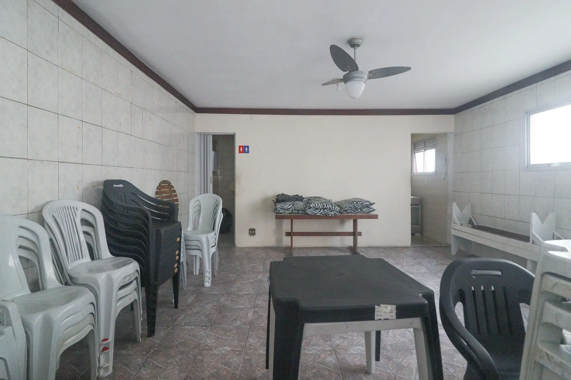 3-bedroom apartment with a mountain view — photo 42