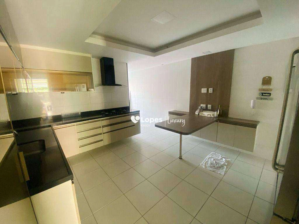 Furnished apartment with 4 bedrooms and mountain views — photo 2