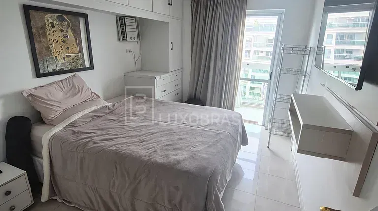 Furnished apartment with 3 bedrooms and 200 m² — photo 6