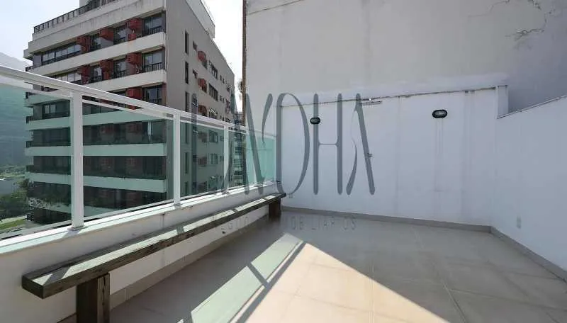 Furnished 180 m² apartment with 3 bedrooms and suite — photo 13