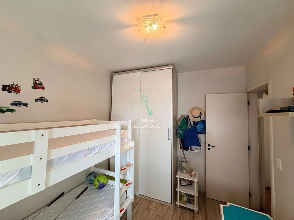Apartment with enclosed balcony, 3 bedrooms and 2 parking — photo 21