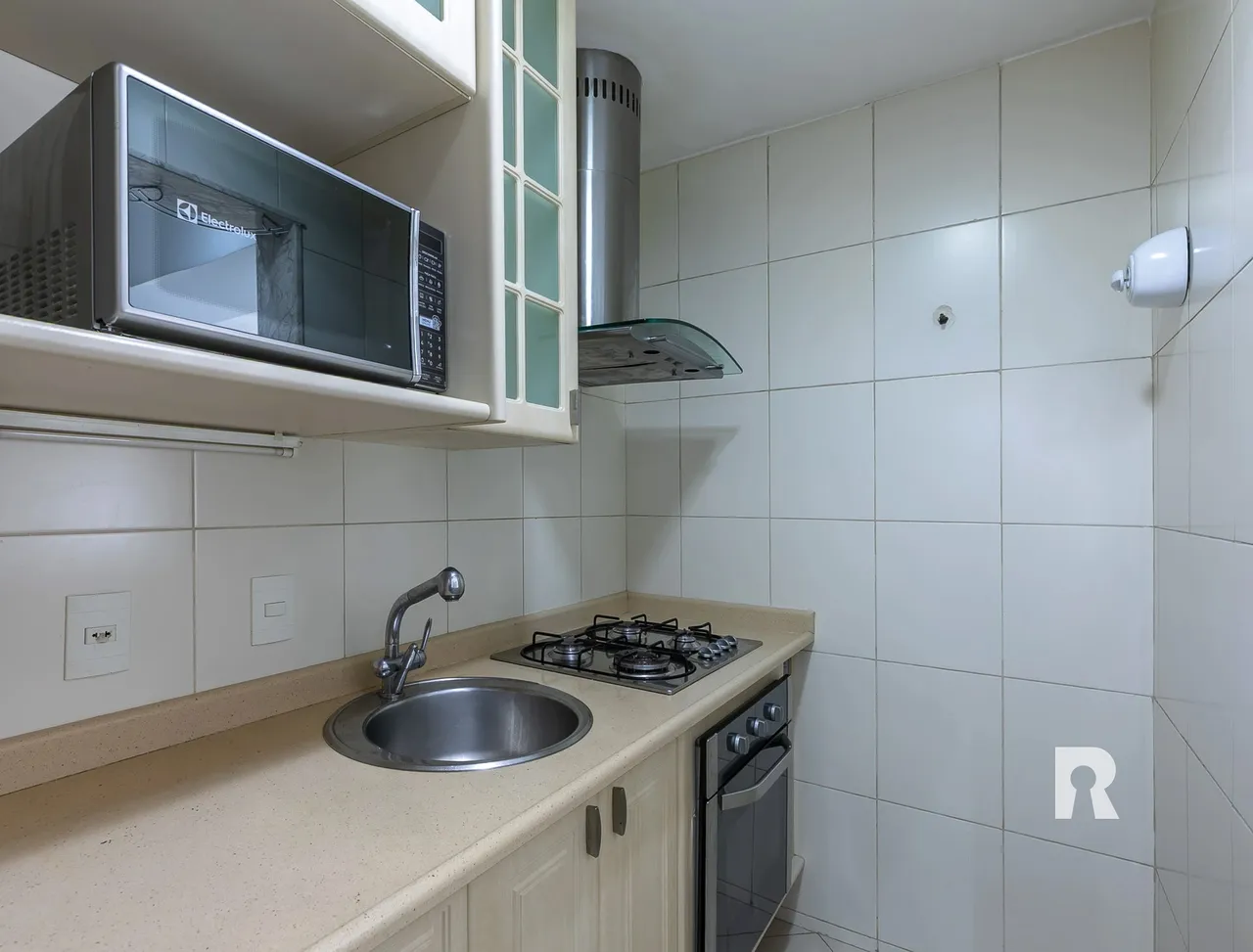 Furnished 1-bedroom apartment with open kitchen and 1 parking — photo 3