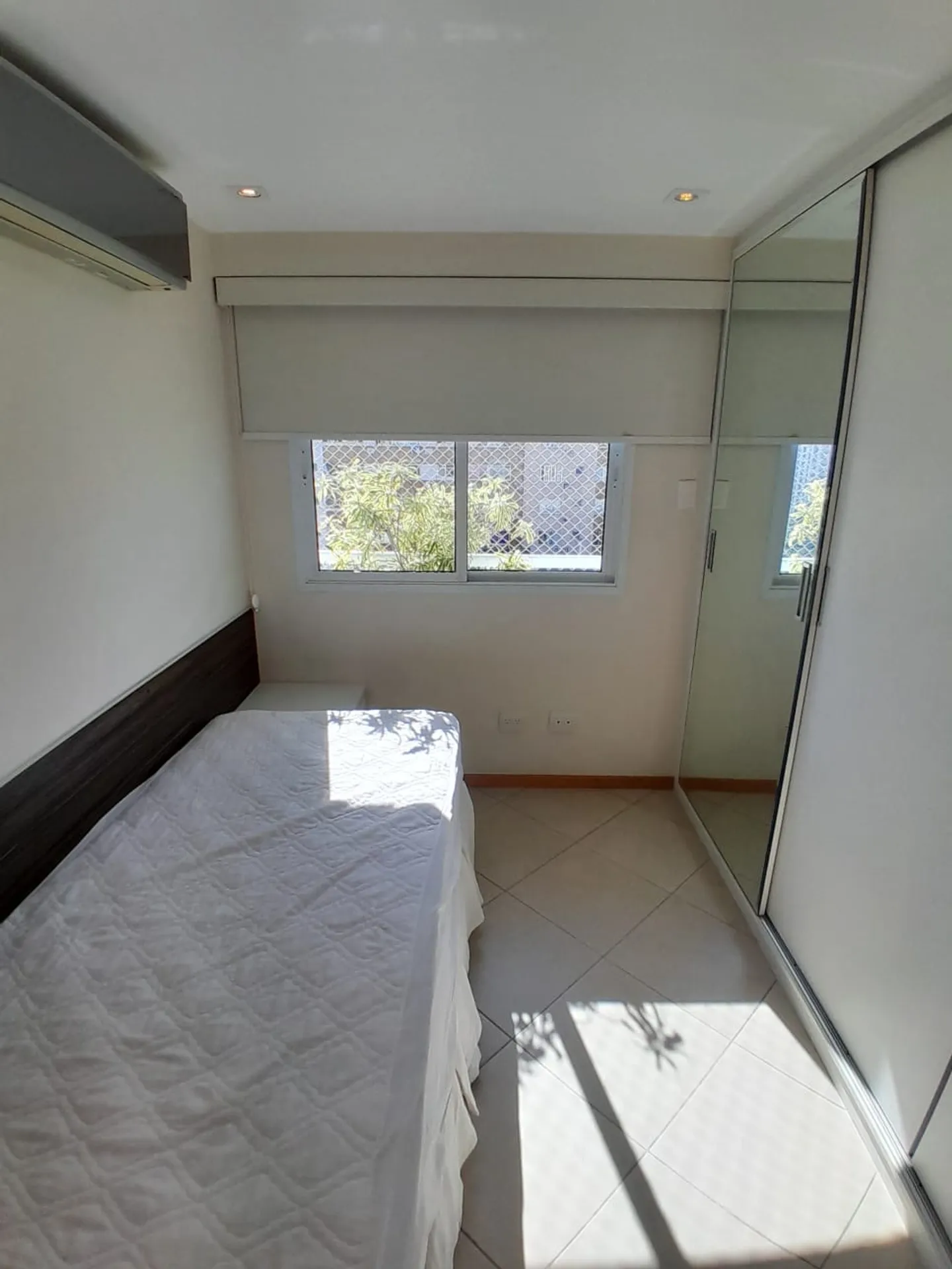 Apartment with 4 bedrooms, 3 bathrooms and built-in storage — photo 21