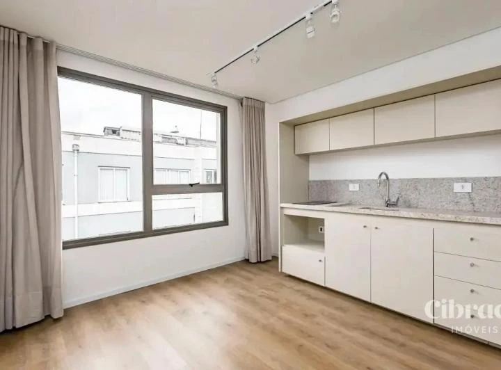 Студия на 2 этаже с кухонными шкафами под заказ — photo 8
