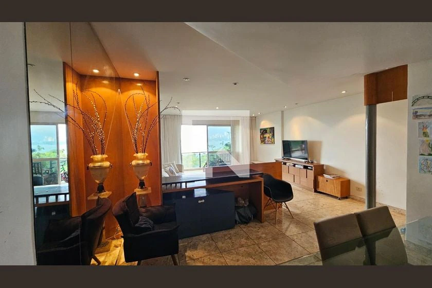 4-bedroom rental apartment with 180 m² of space — photo 20