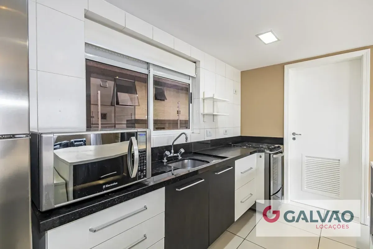 Гардеробна та 1 спальня: квартира 72 м² — photo 8