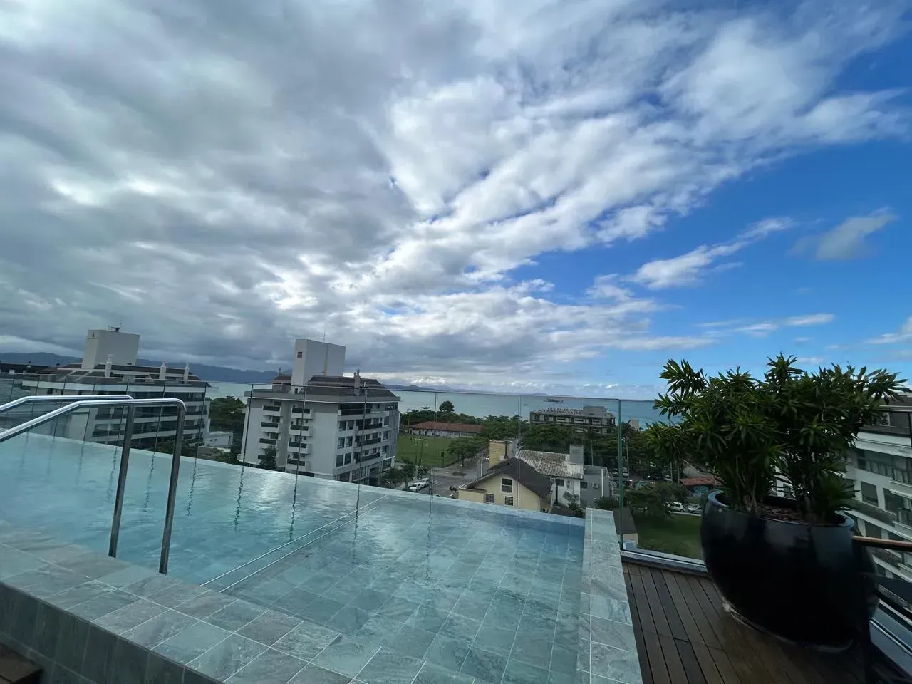 Apartamento amueblado de 3 suites y 115 m² — photo 10