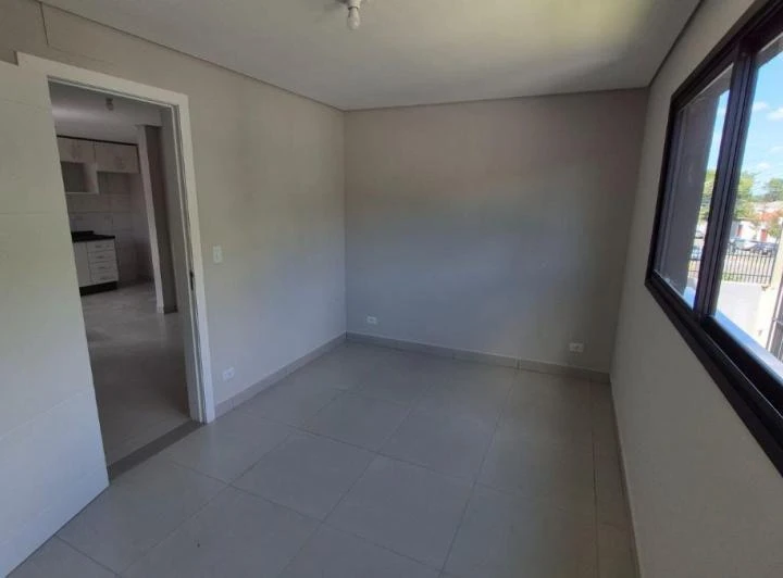 Ground-floor 1-bedroom apartment with an open-plan kitchen — photo 8