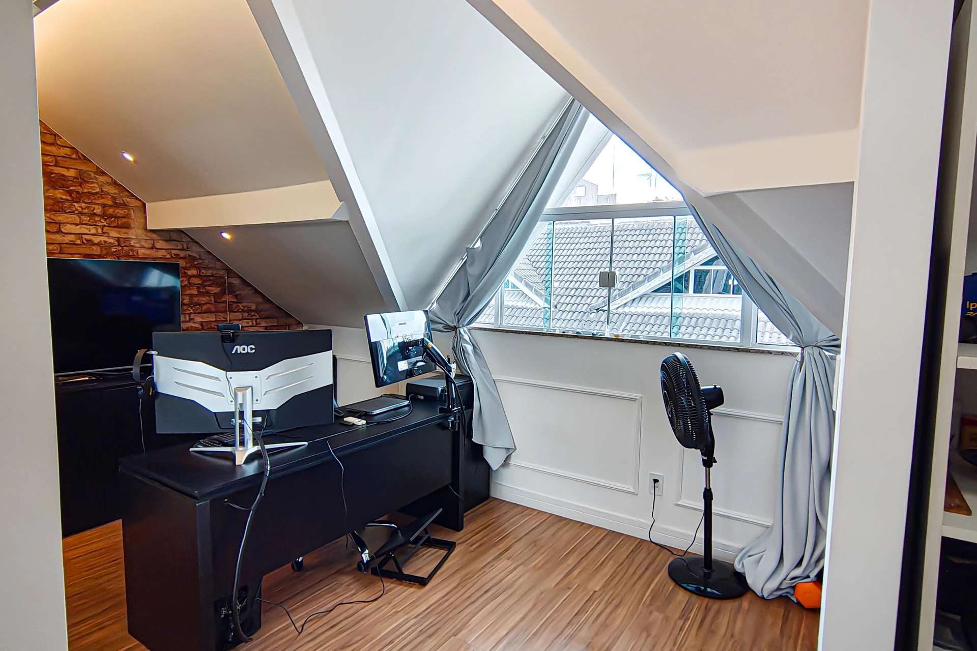 170 m² house with a dishwasher and a bathtub — photo 12