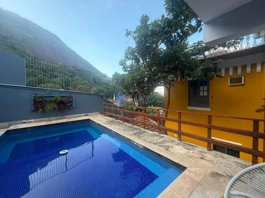 4-bedroom 500 m² house with 5 bathrooms — photo 48