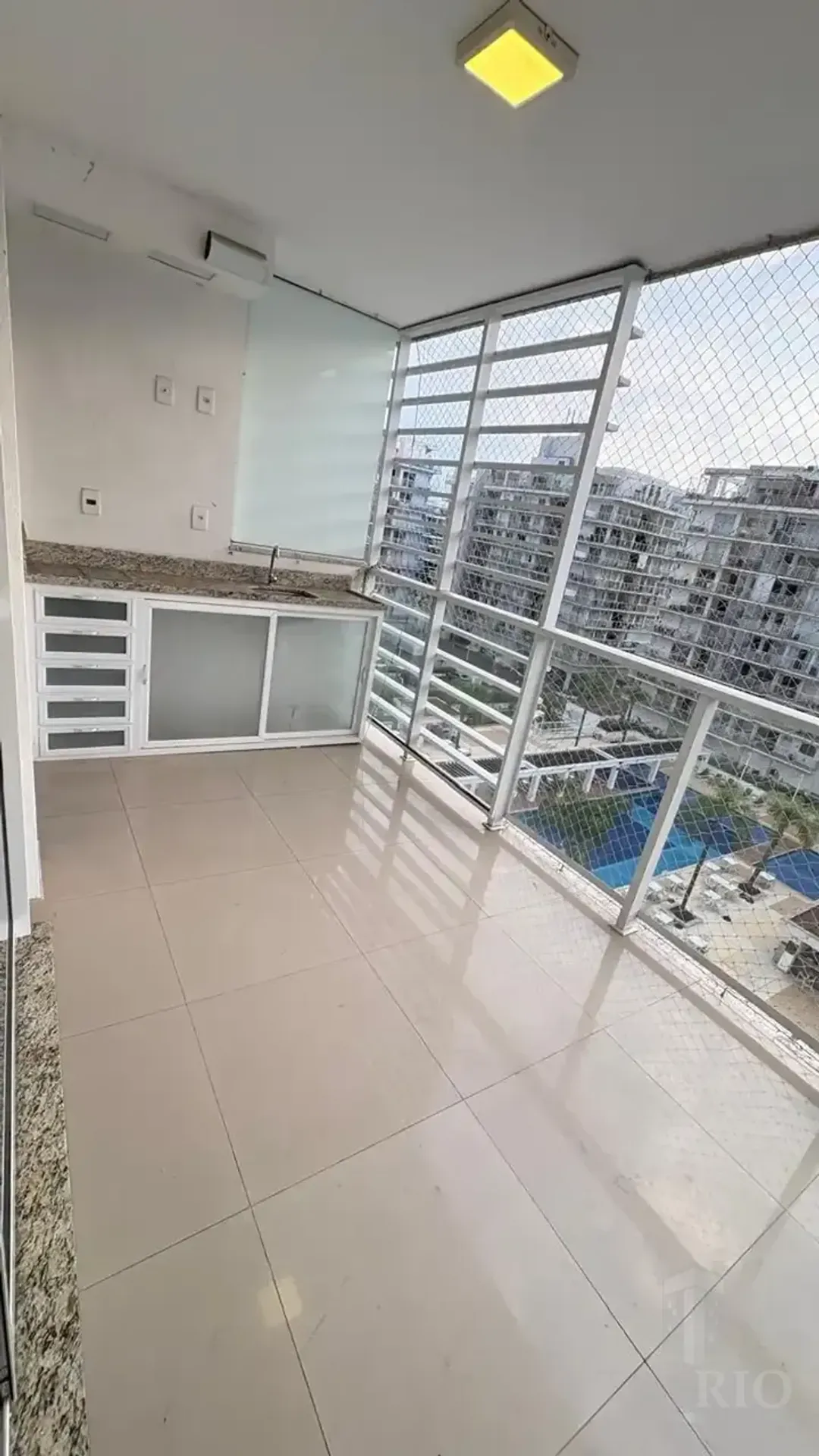3-bedroom apartment with 3 bathrooms and 2 parking spots — photo 15