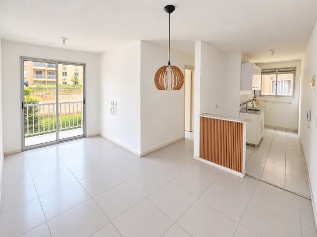 2-bedroom apartment in a building with a gym — photo 7