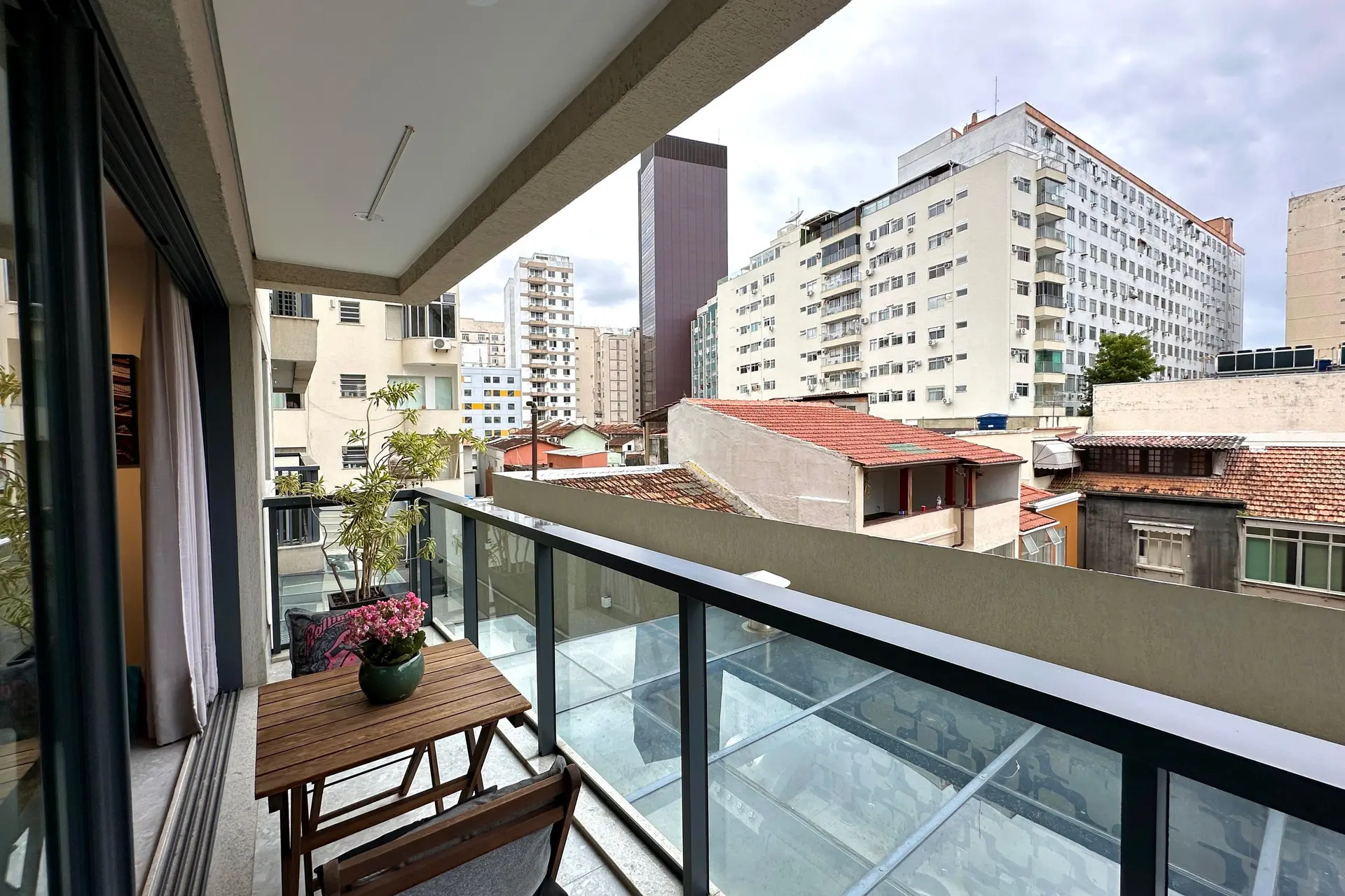 Apartamento com cozinha integrada e 3 suítes — photo 26