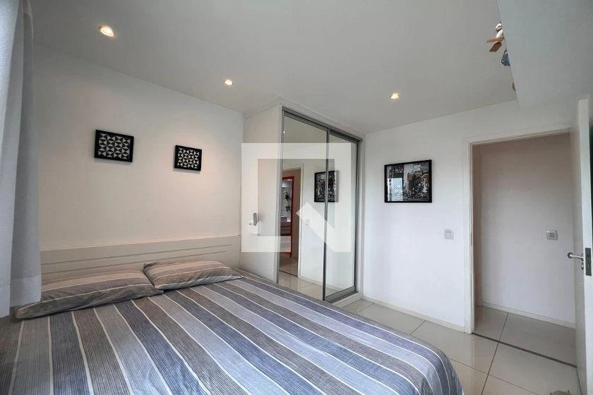 2-bedroom apartment in a building with a gym — photo 33