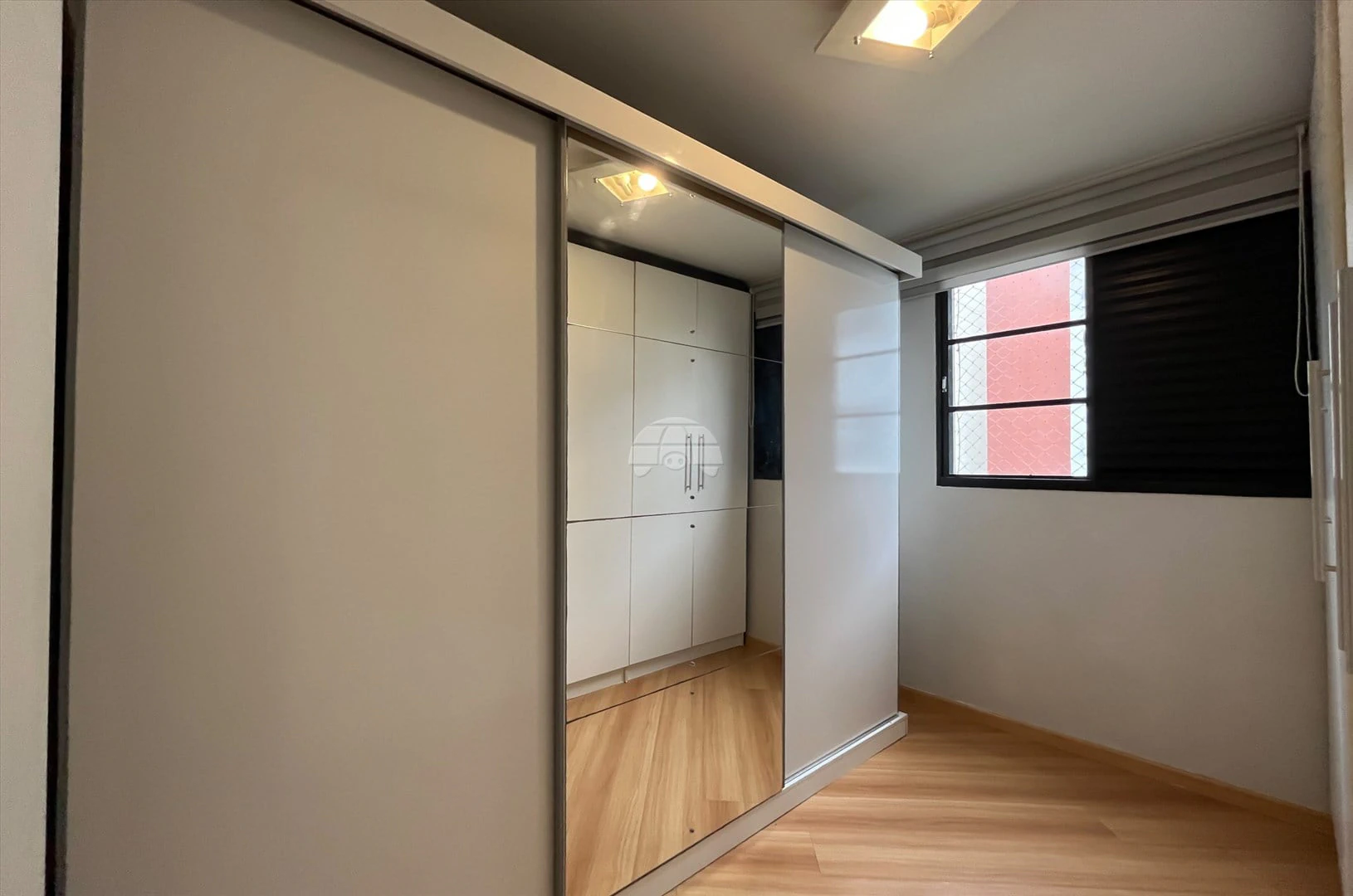 3-bedroom apartment with a washing machine — photo 17