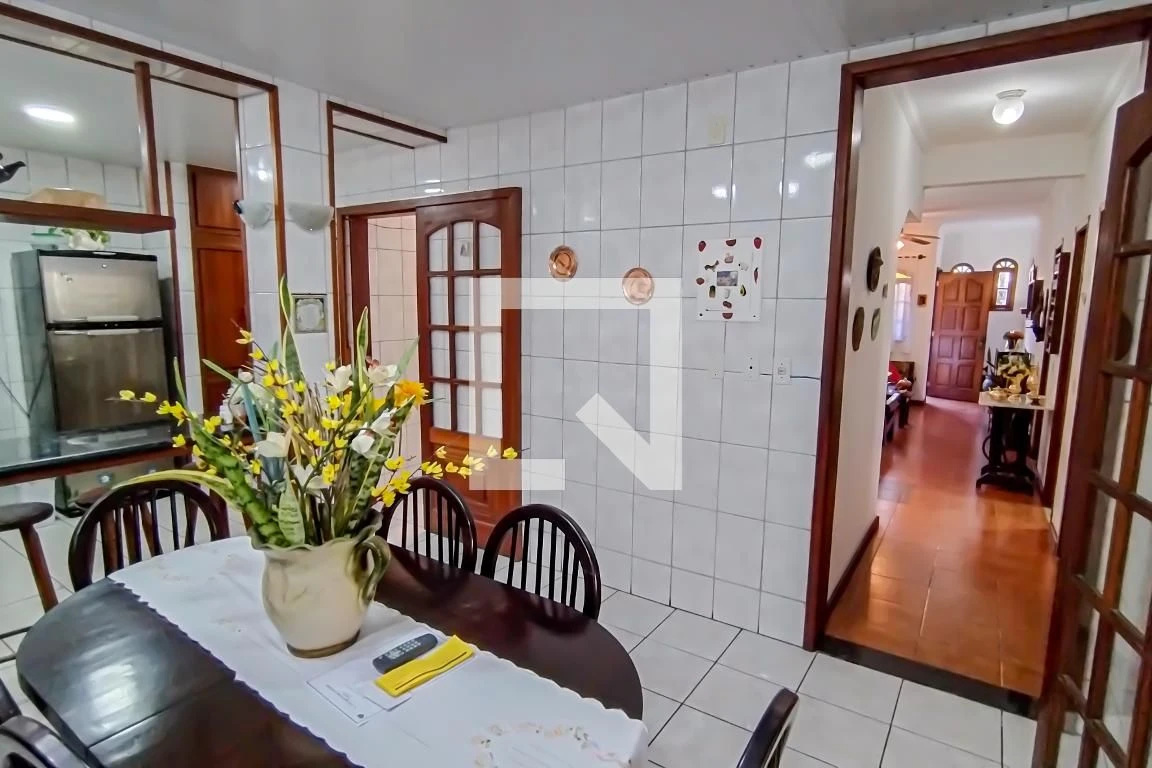 Furnished house with 4 bedrooms and private garden — photo 67