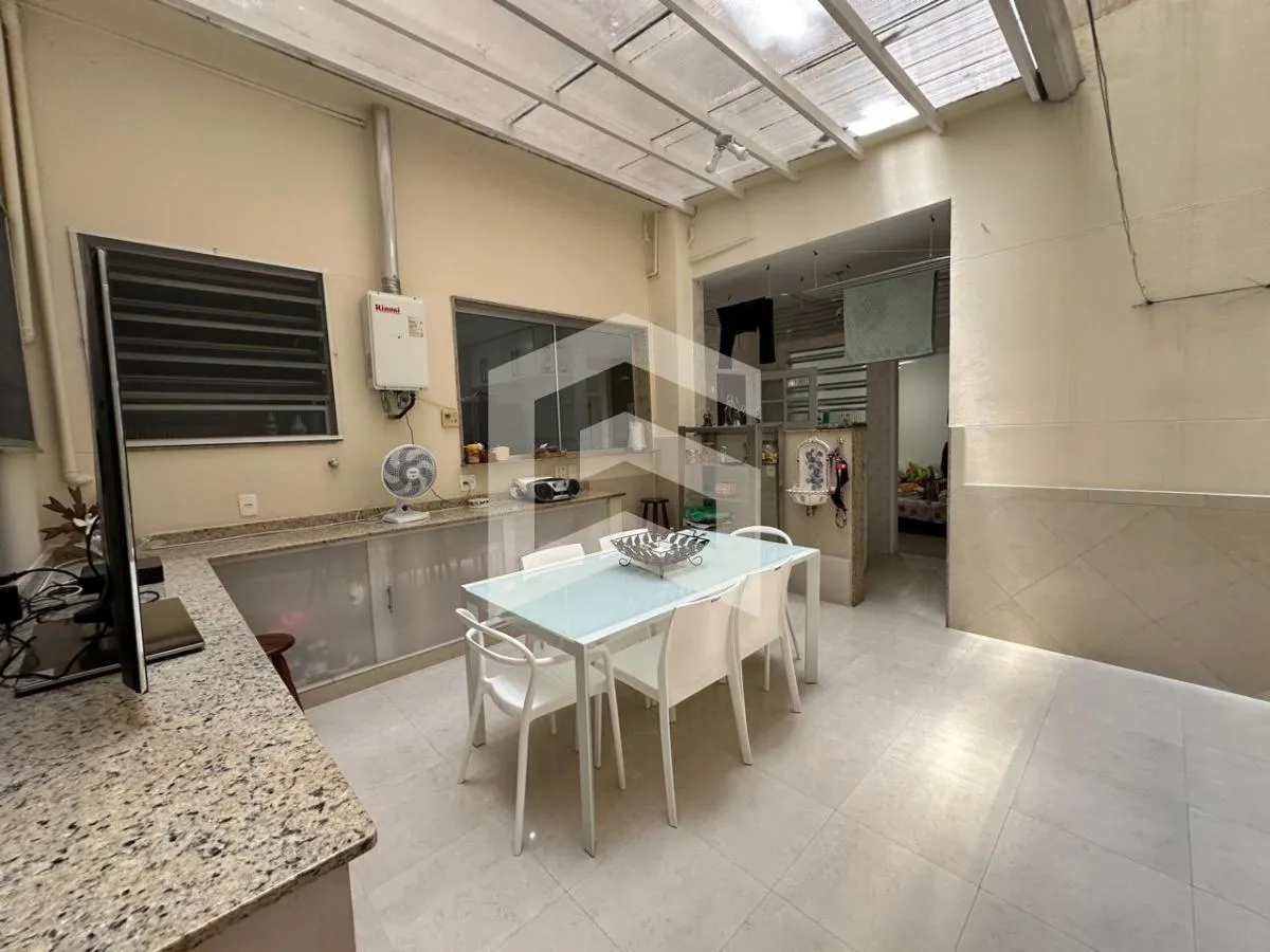 Apartment with 3 bedrooms and 3 bathrooms plus elevator — photo 35