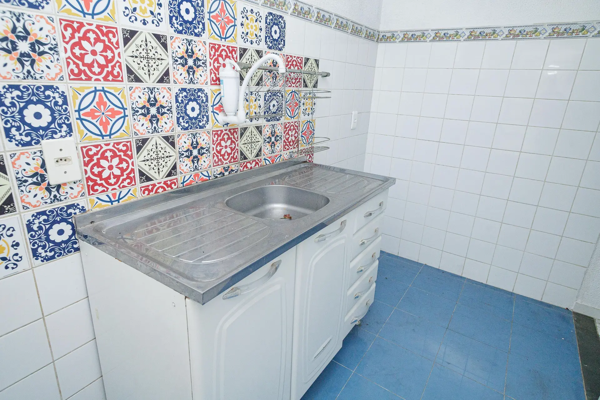 Unfurnished house with 2 bedrooms and a backyard — photo 10