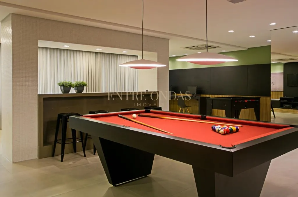 Furnished 2-bedroom apartment with open-plan kitchen — photo 48