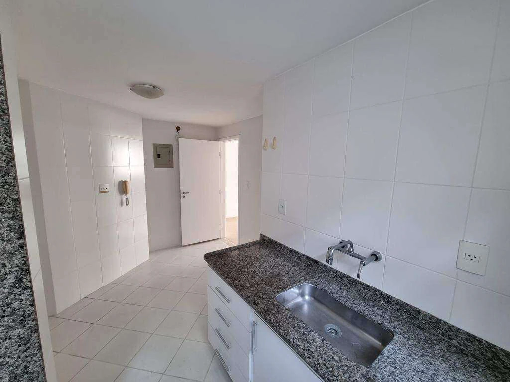 3-bedroom apartment 85 m², 3 baths, 2 parking spaces — photo 2