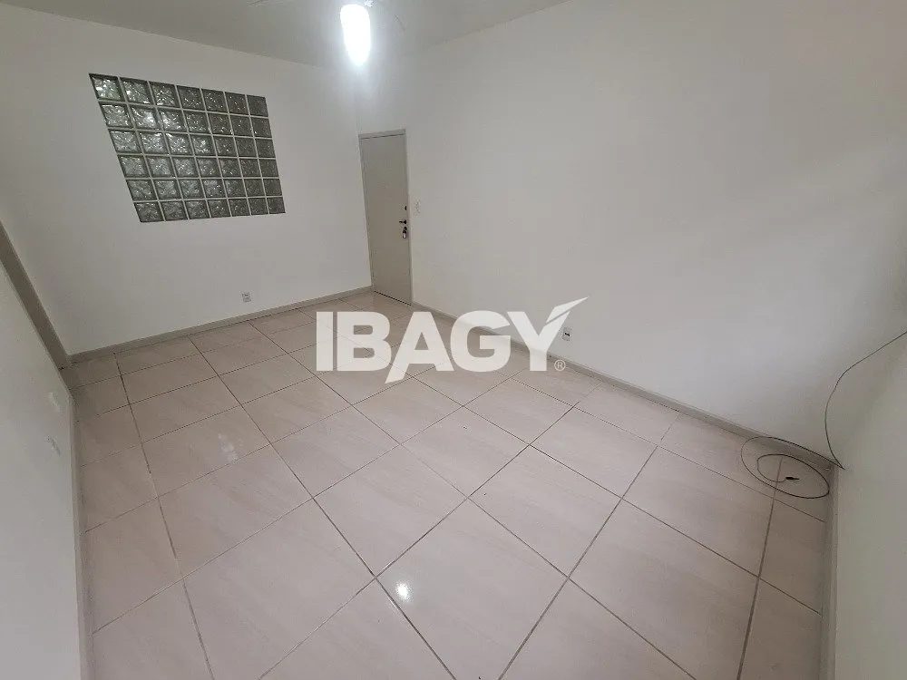 Apartamento sin amueblar con 3 dormitorios y 1 baño 116 m² — photo 7