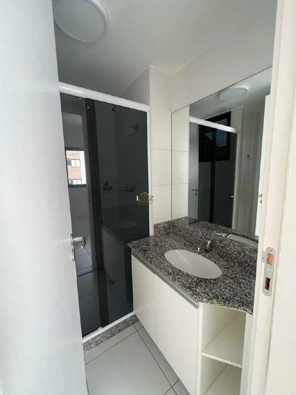 Rental apartment with 2 bedrooms and 2 bathrooms — photo 6