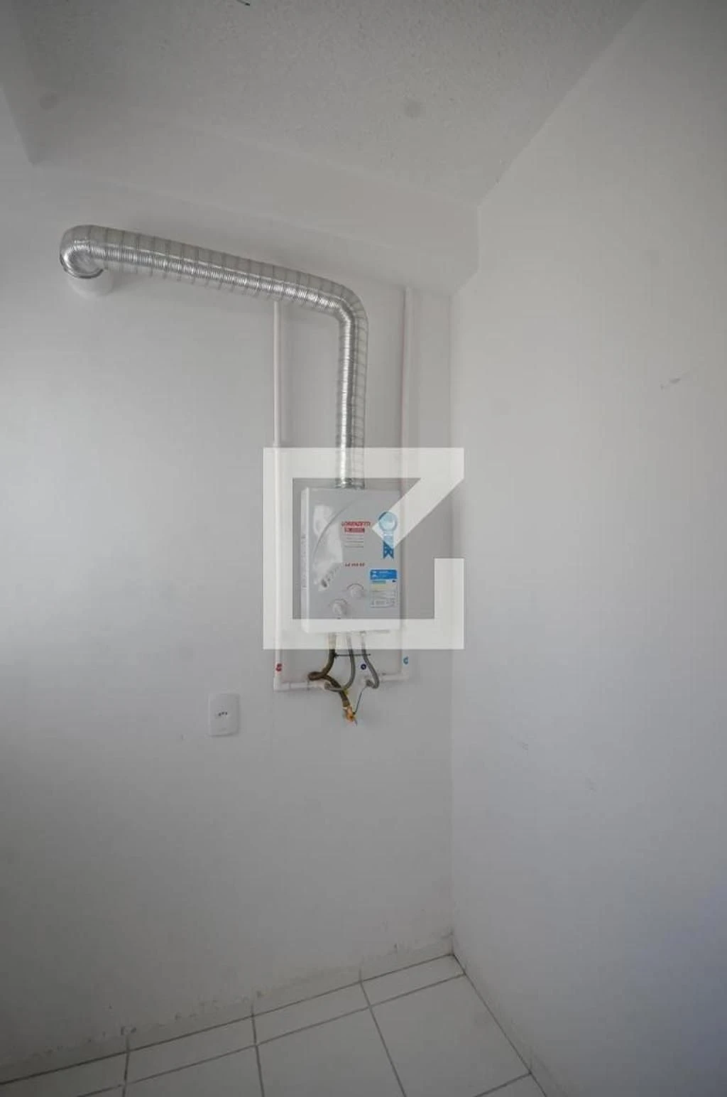 2-bedroom apartment with a private garden — photo 10