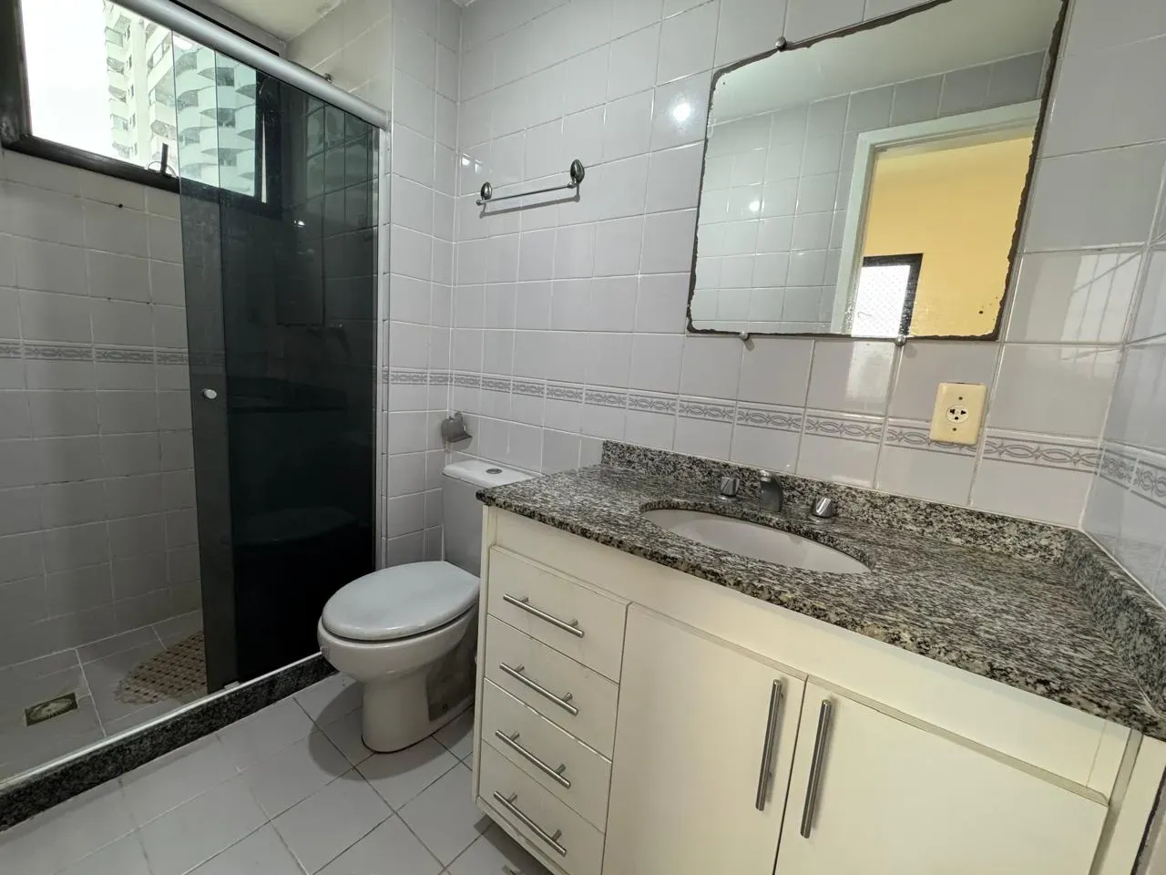 3-bedroom apartment with a water view in Rio de Janeiro — photo 14