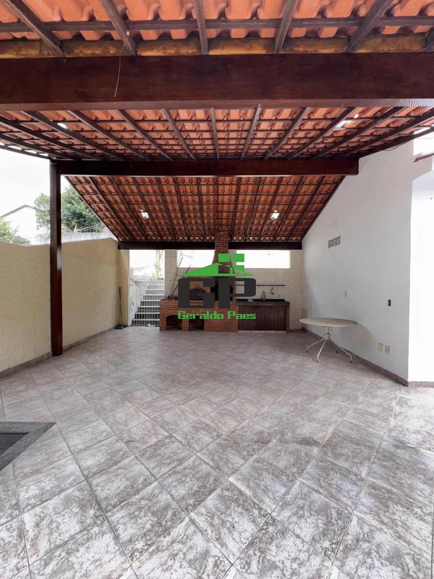 Unfurnished house with 4 bedrooms and a balcony — photo 33