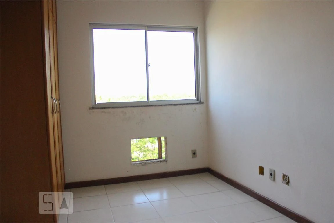 2-bedroom apartment with a balcony and shared pool — photo 28