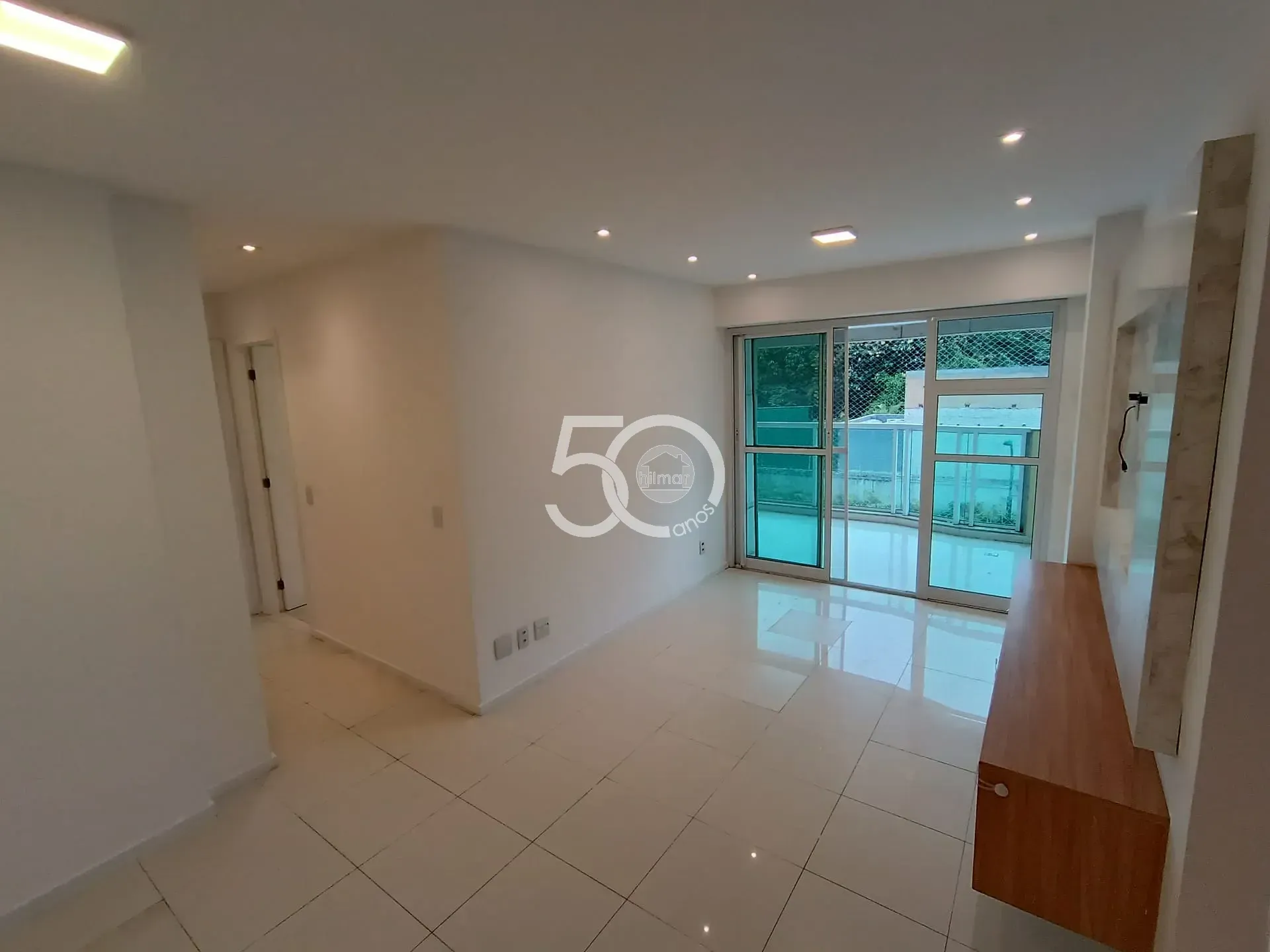 69 m² apartment with 2 bedrooms, balcony and 1 en-suite — photo 5