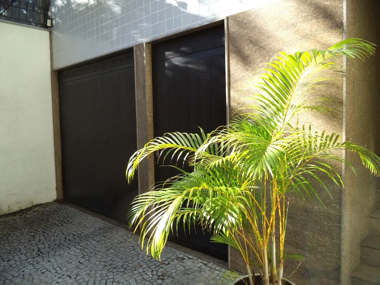 93 m² apartment with 2 bedrooms and 3 bathrooms — photo 9