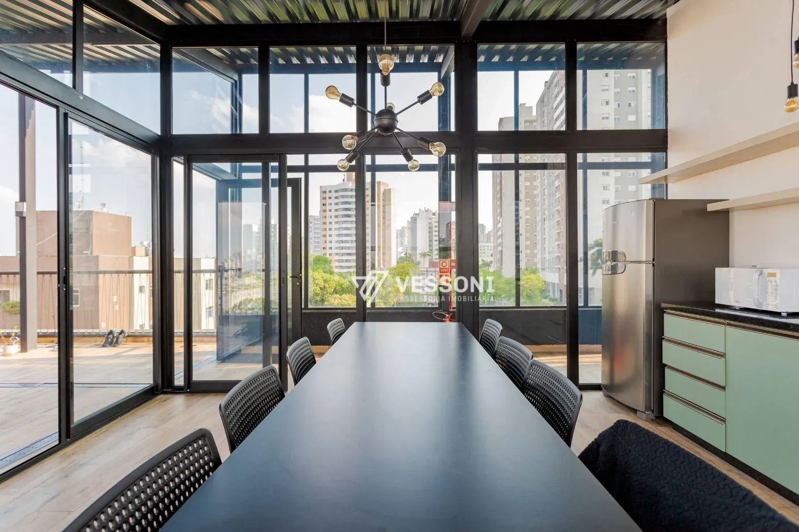 Furnished 33 m² studio with 1 bedroom and a balcony — photo 21