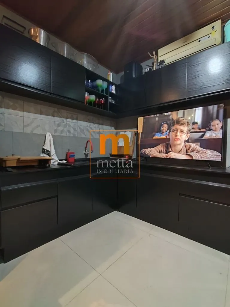 Меблированный дом с 2 спальнями, 3 ванными и 400 м² — photo 64