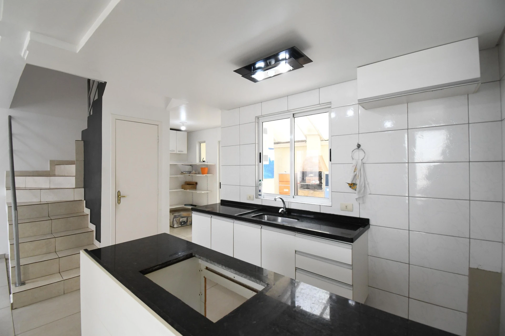 3-bedroom house with a garden in Curitiba — photo 4