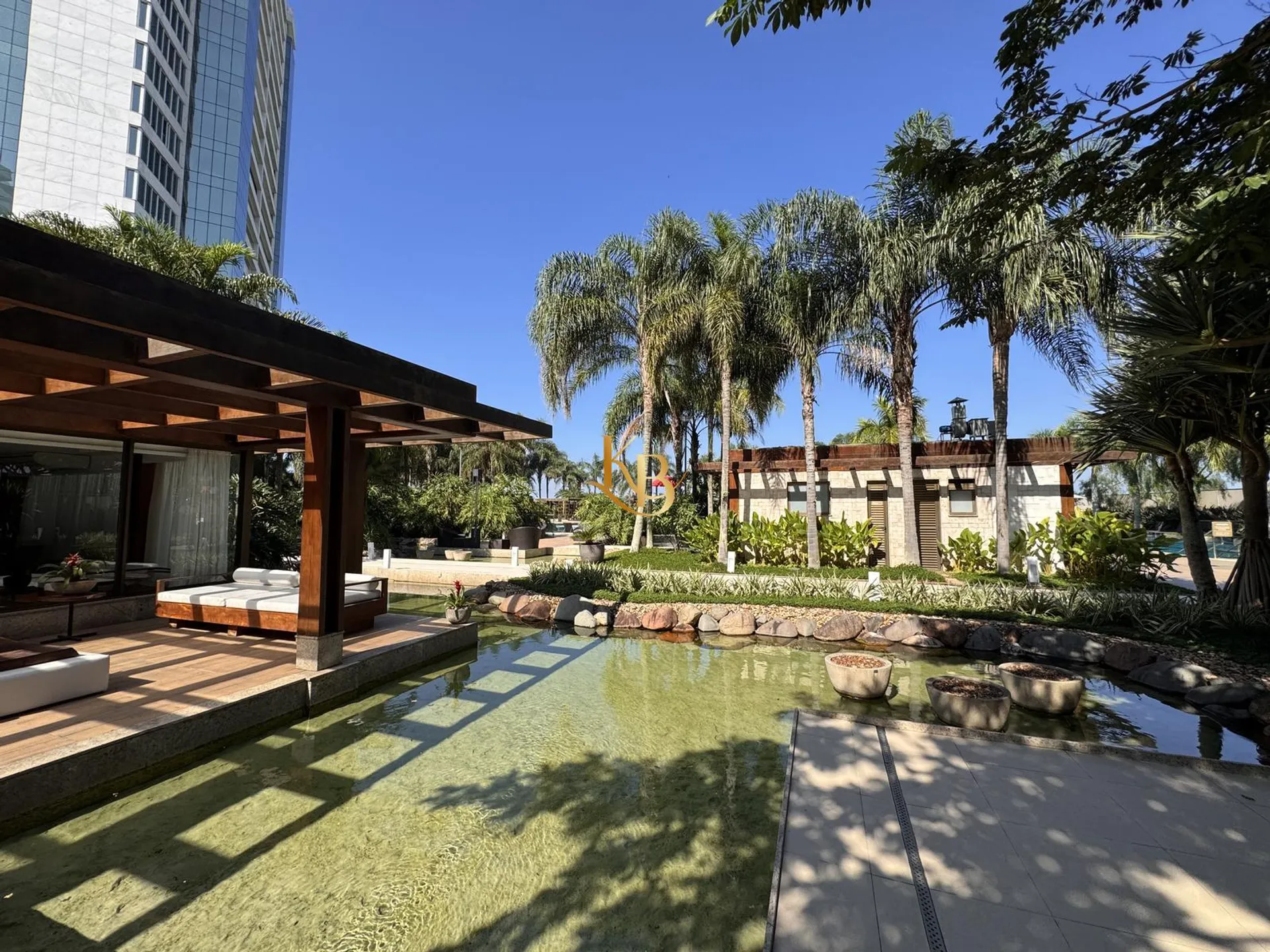 Unfurnished apartment with 4 bedrooms, 5 baths and 4 parking — photo 32