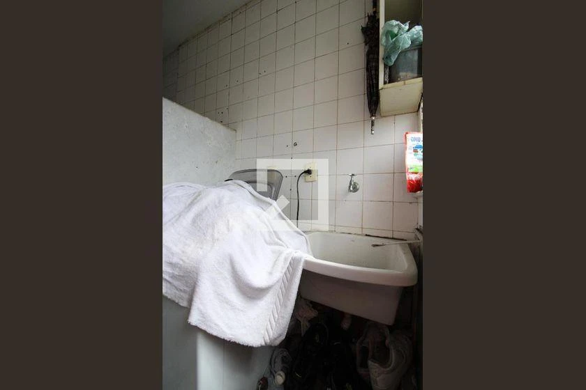Furnished 2-bedroom apartment with balcony, 98 m² — photo 26