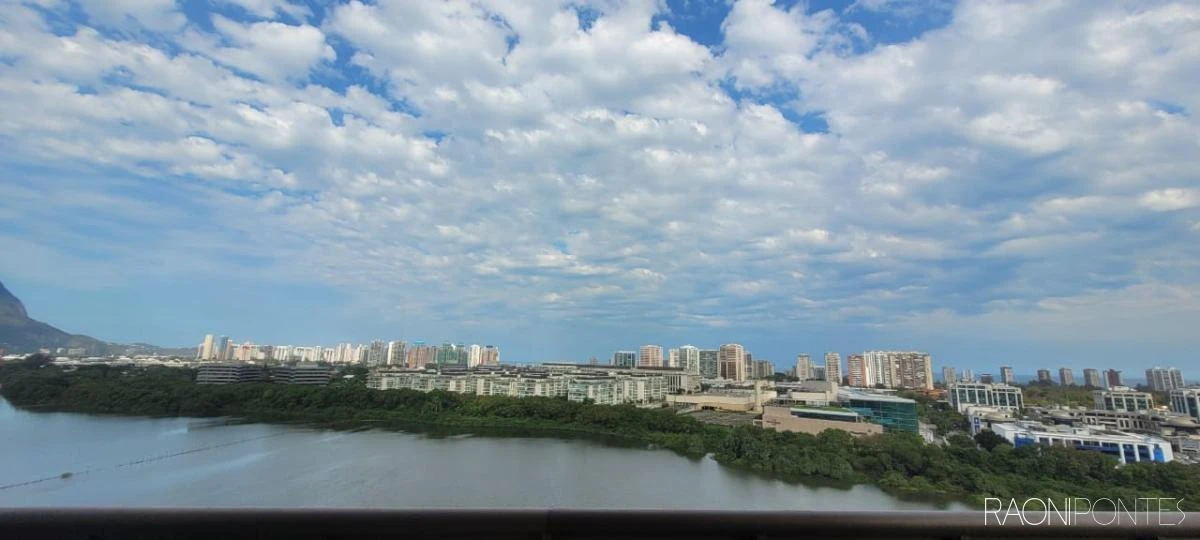 3-bedroom apartment with a water view in Rio de Janeiro — photo 25
