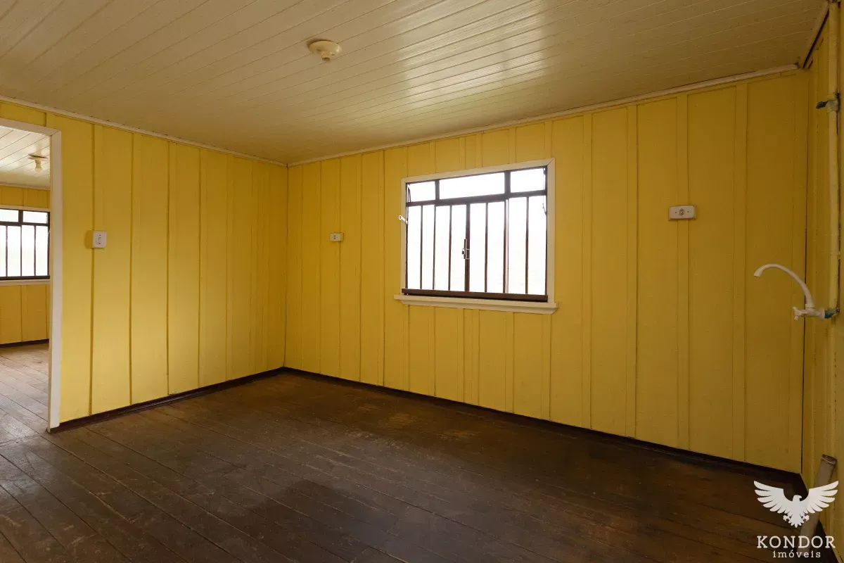 House, 80 m², with wood or laminate floors — photo 3