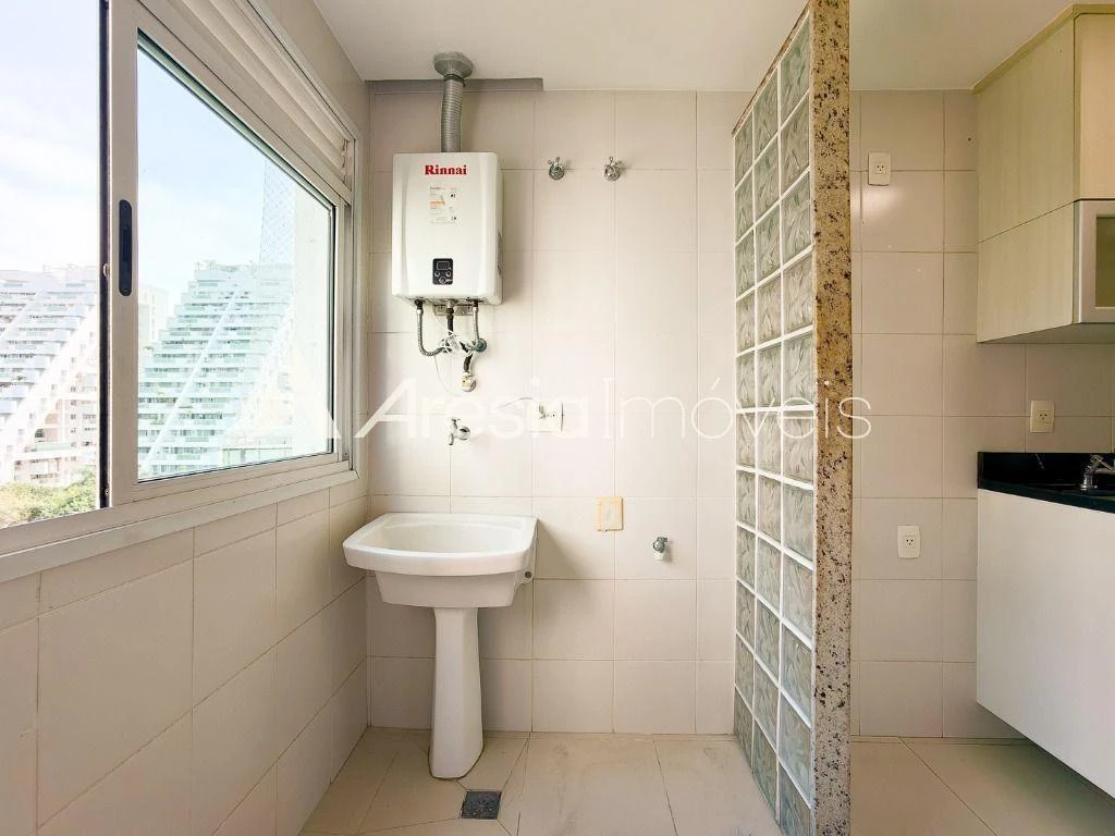 Apartamento com 3 dormitórios e varanda envidraçada — photo 31