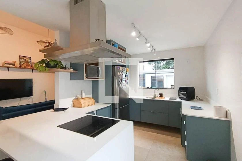 Furnished house with A/C, 2 bedrooms and 140 m² — photo 2