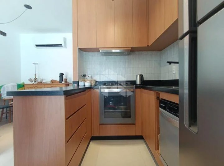 Apartamento amueblado de 2 dormitorios con cocina integrada — photo 2