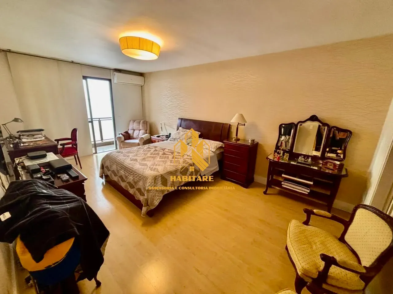Furnished 3-bedroom apartment with 275 m² on the 4th floor — photo 4