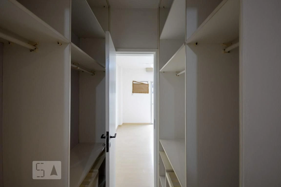 Гардеробная и 2 спальни: квартира 98 м² — photo 4