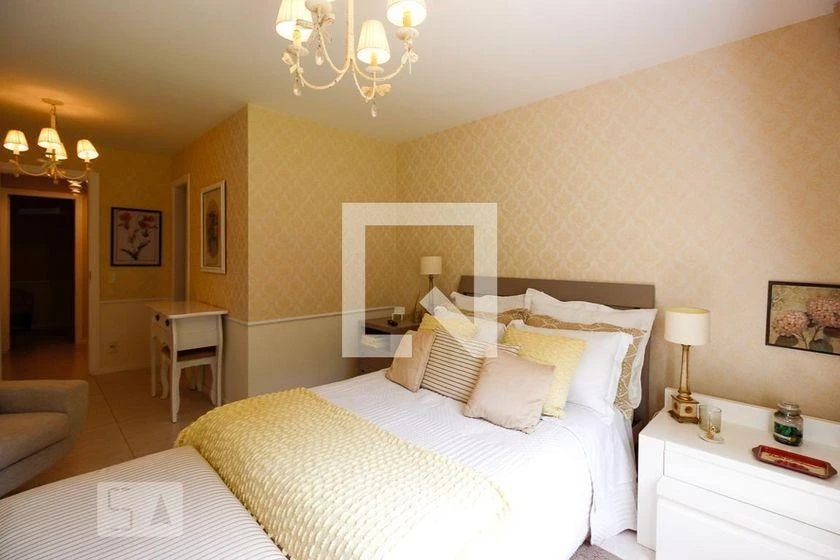 House for rent with 4 en-suite bedrooms and 450 m² — photo 4