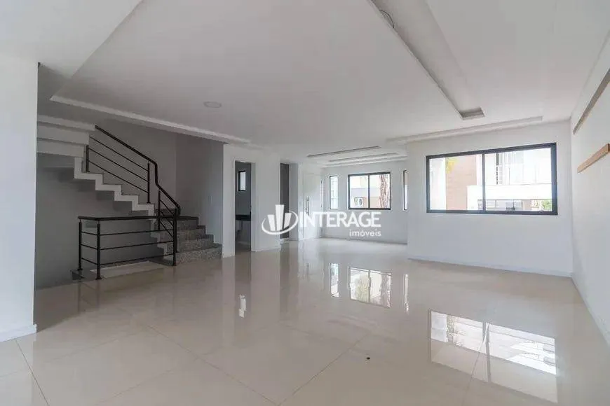 House with 5 bedrooms and 6 bathrooms, 145 m² — photo 4