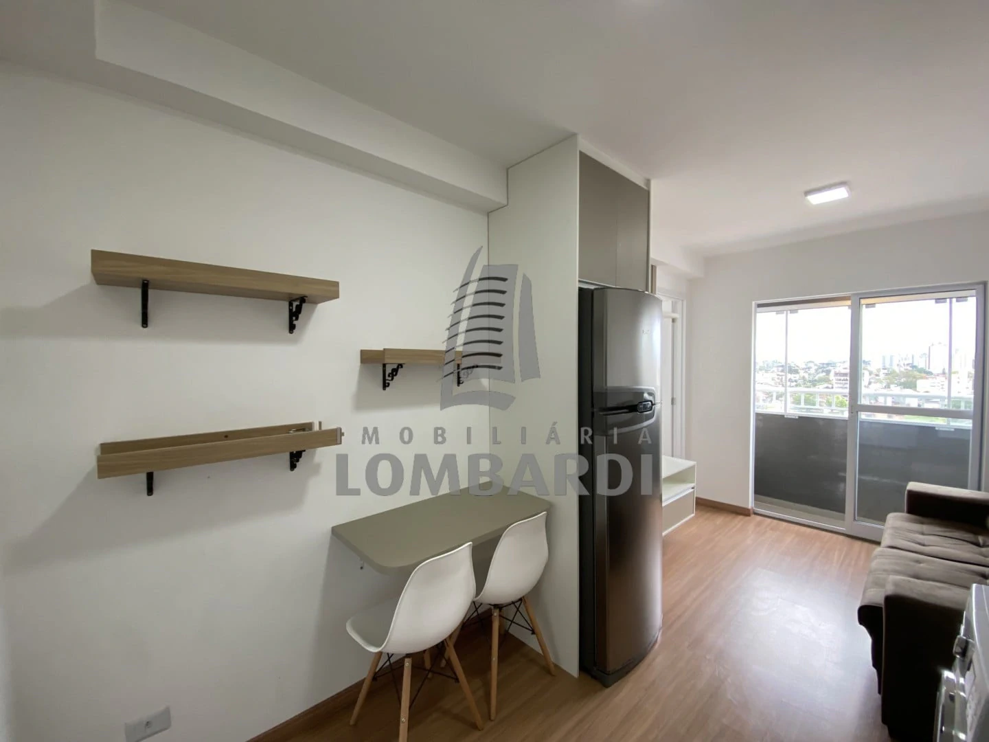 One-bedroom apartment with a washing machine in Curitiba — photo 2